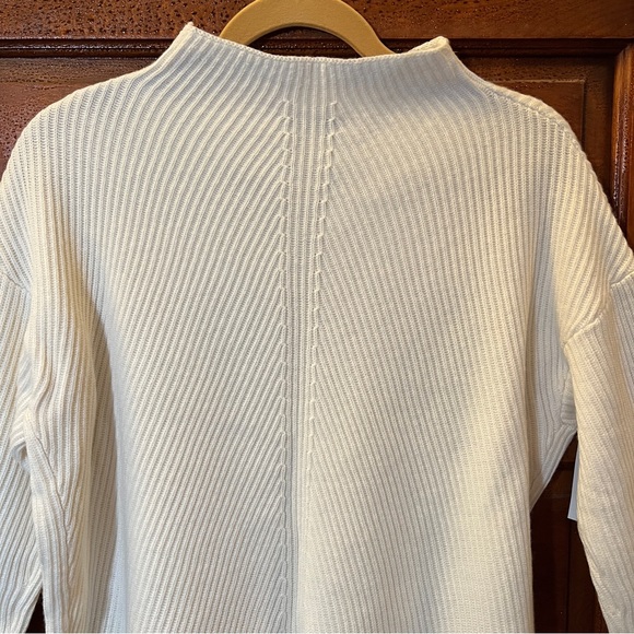 Babaton Aritzia Ivory mock neck sweater NWT size L - Picture 5 of 11